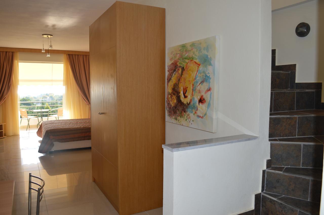 Alex House Aparthotel Zakháro Eksteriør bilde